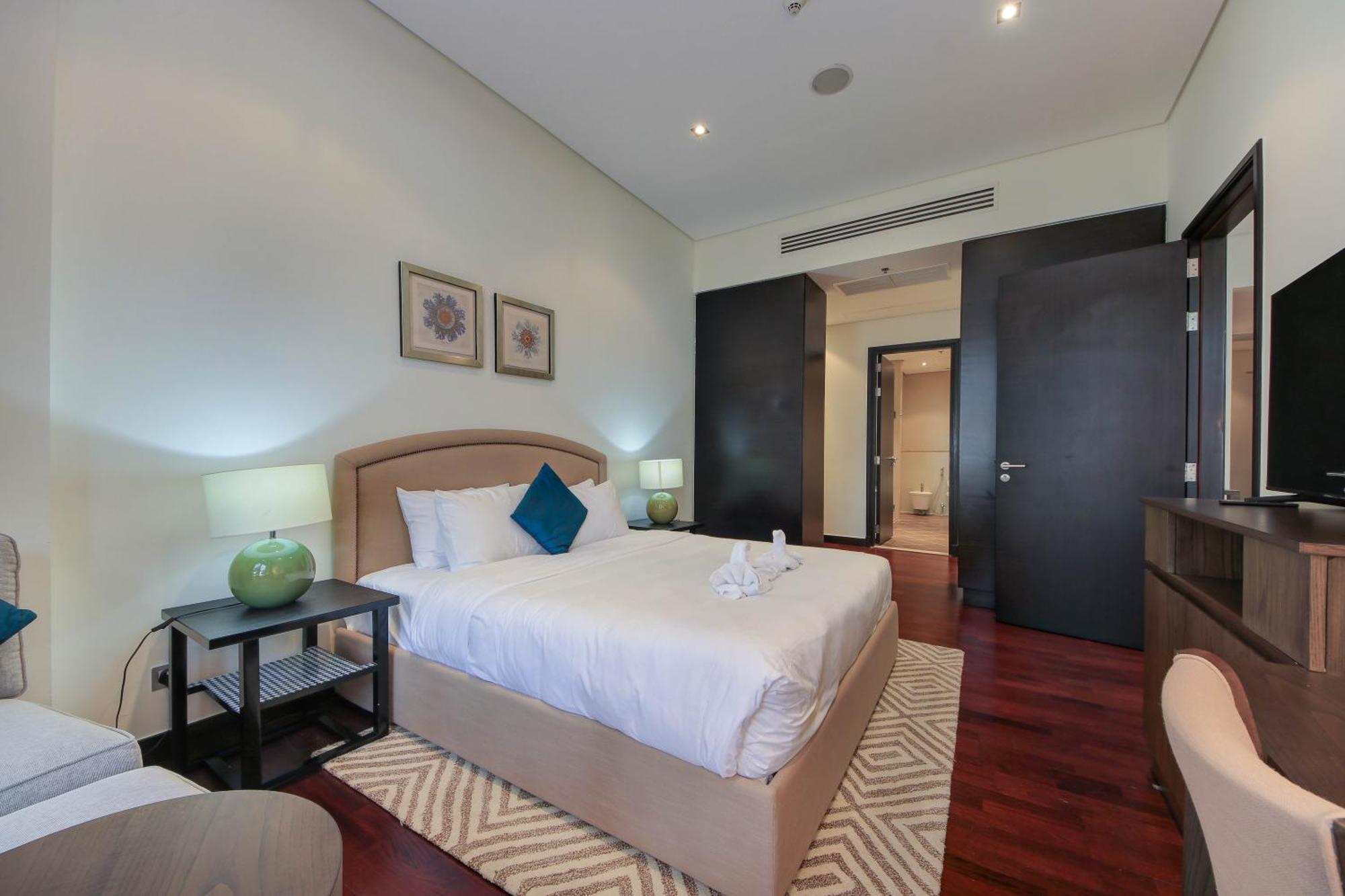 Luxe Getaways Royal Amwaj Palm Jumeirah Resort Apartment Holiday Home ドバイ 部屋 写真